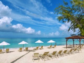 HH Beach 12 HH Beach 12