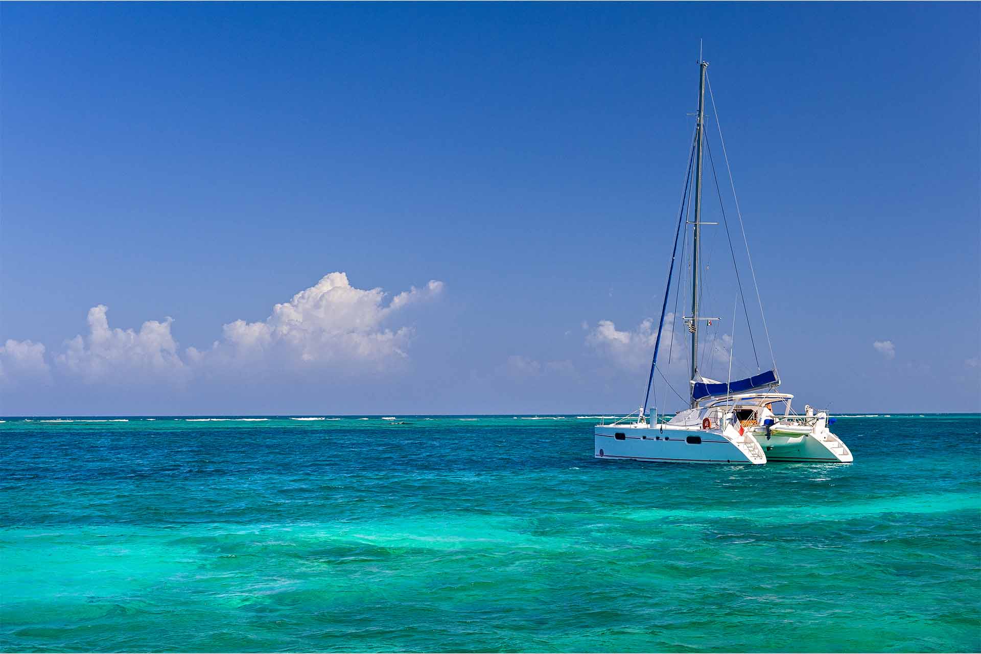Sailing in Grand Cayman